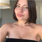 Doy clases particulares adaptadas a cada alumno y sus necesidades. Me gusta ayudar a los pequeños a estimular su creatividad y su capacidad para aprender . Haciendo que el aprendizaje sea un reto divertido.